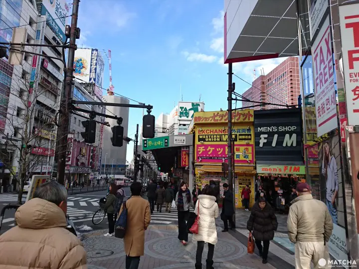到新宿回憶橫丁跟著上班族吃便宜好料