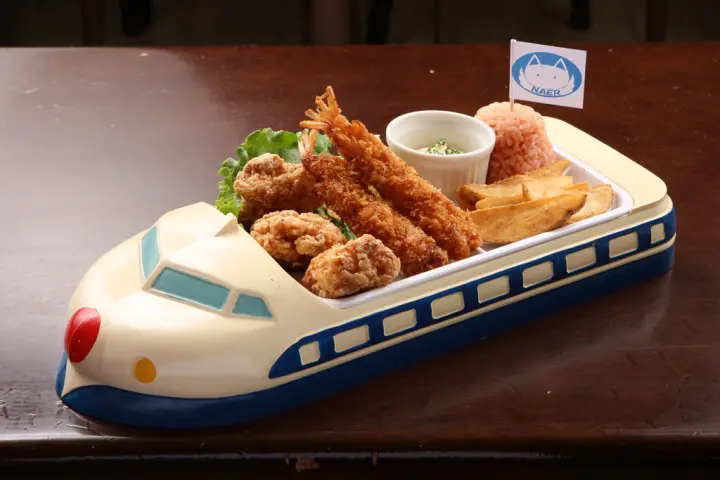 秋葉原 電車造型 兒童餐