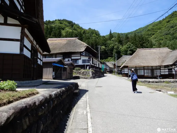 Enjoy the beauty and serenity of rural Fukushima’s Minami-Aizu area and step back in time while strolling through a secluded, century old farming hamlet of Maezawa 