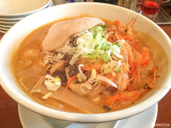 老虎饺子会馆 浅草别馆虾拉面