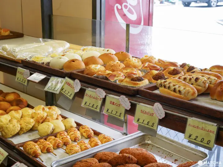 人形町 松村麵包店內