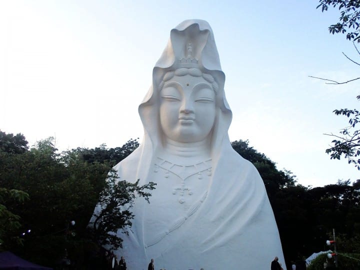 10 พระใหญ่ เจ้าแม่กวนอิมยักษ์ในญี่ปุ่น! ไปไหว้เสริมสิริมงคลกัน!