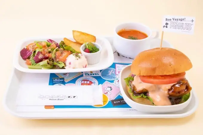 大坂梅田Snoopy咖啡汉堡