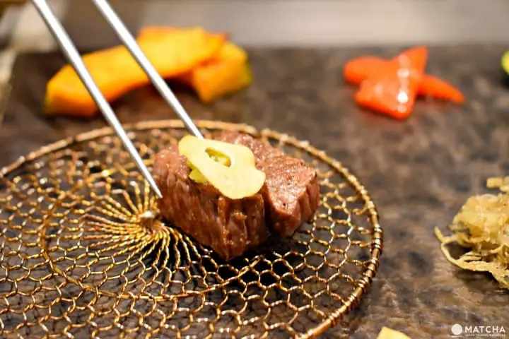 มื้อเที่ยงสุดหรูด้วยเนื้อโกเบกิวราคาน่าคบที่เท็ปปันยากิ Kobe Tanryu