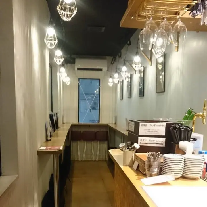 【涩谷】用红酒杯干杯的日本酒！个性清酒立饮酒吧