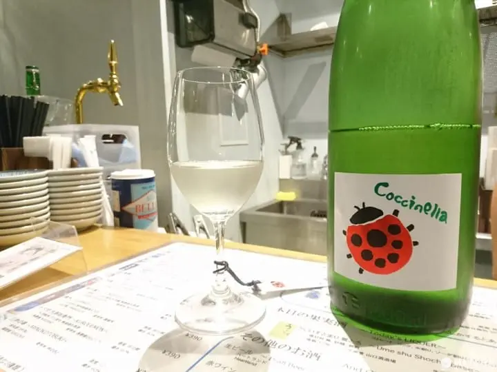 【涩谷】用红酒杯干杯的日本酒！个性清酒立饮酒吧