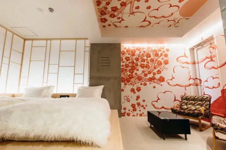 スヌーピーと仲間たちの夢を見ながら眠りにつこう！神戸・北野にPEANUTS HOTELがオープン