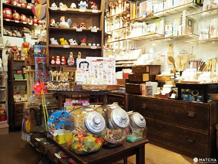 旅猫杂货店内观