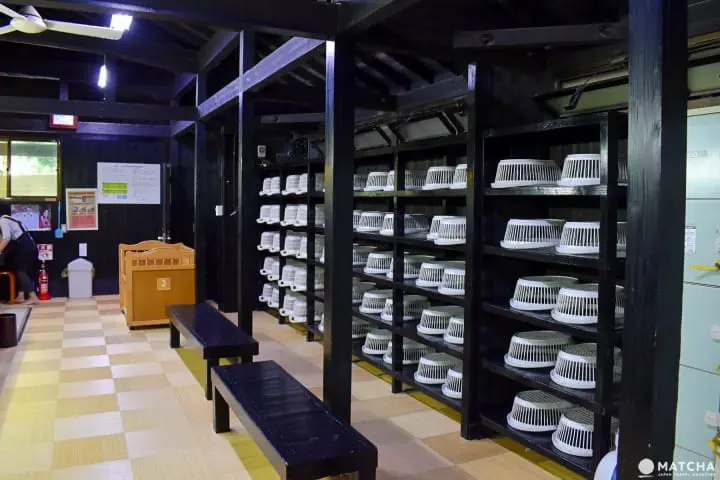 มาสก์โคลนธรรมชาติในออนเซ็นที่ ซากุระ ซากุระ ออนเซ็น ในคิริชิมะ จังหวัดคาโกชิมะ (Kirishima, Kagoshima)