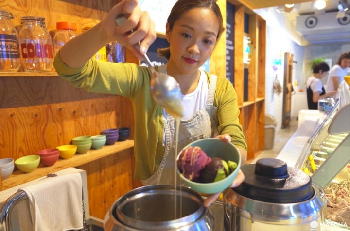 Making of a sundae