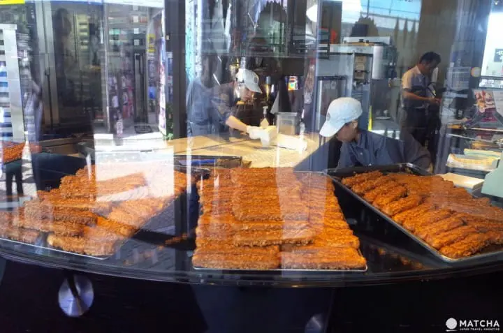 CROQUANT CHOU ZAKUZAKU - Crunchy Freshly Made Cream Puff Sticks