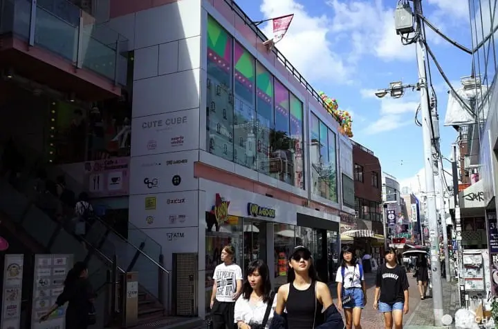 CROQUANT CHOU ZAKUZAKU - Crunchy Freshly Made Cream Puff Sticks