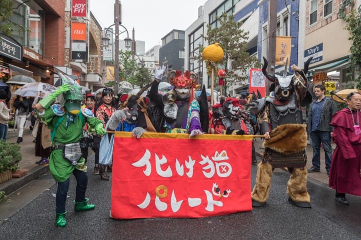 The Kagurazaka Bakeneko Festival - Become A Cat And Join The Parade