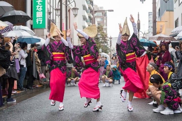 The Kagurazaka Bakeneko Festival - Become A Cat And Join The Parade
