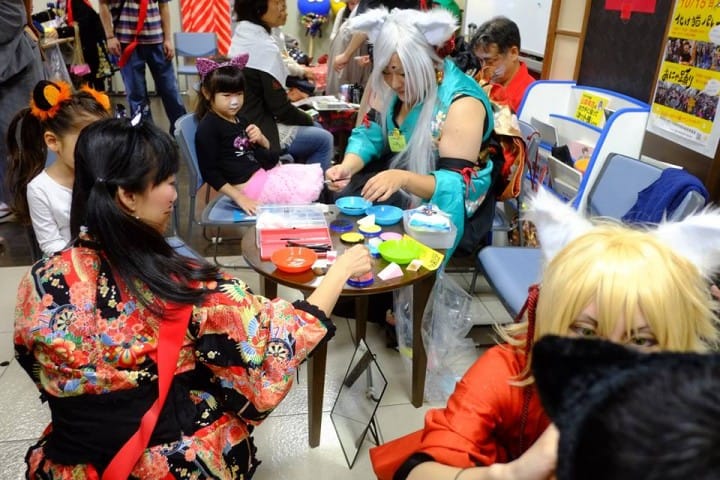 The Kagurazaka Bakeneko Festival - Become A Cat And Join The Parade