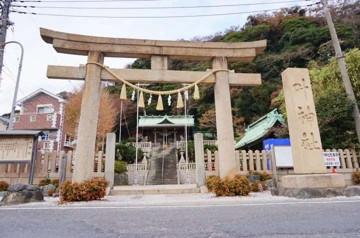 โยโกสุกะมีอะไรดี!? ชมทุ่งคอสมอส เรือรบอลังการ และเครื่องรางไม่เหมือนใคร (Yokosuka)