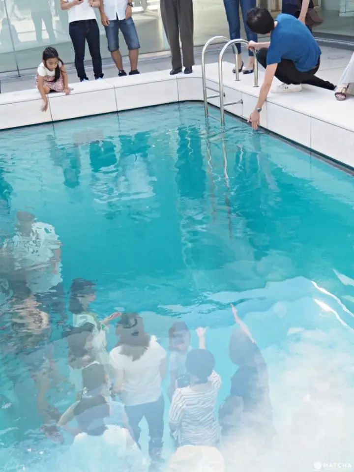 金澤21世紀美術館游泳池