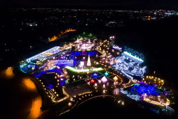 อิลลูมิเนชั่นแสนสวยที่ สวนดอกไม้อาชิคางะ (Ashikaga Flower Park, Tochigi)
