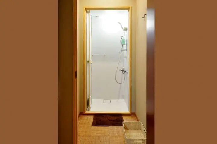 [京都] 鎮店犬坐鎮的日系清新風SUZUKI民宿 