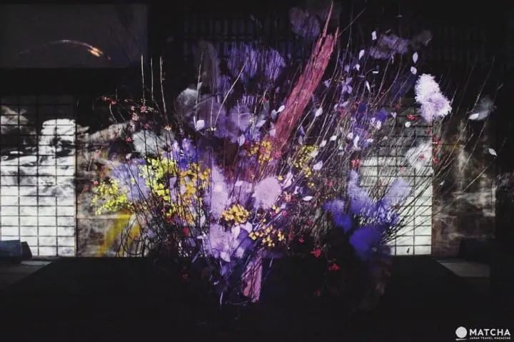 FLOWERS BY NAKED秋嵐