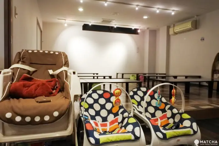 嬰兒搖椅　親子咖啡　