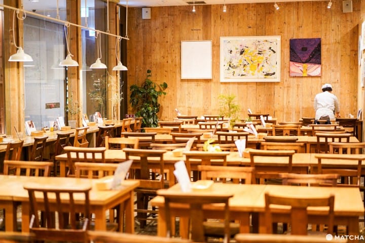実身美健康料理 店內