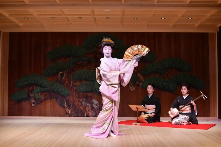 【東京・日本橋】伝統芸能を身近で楽しめる「水戯庵」をオススメする5つの理由