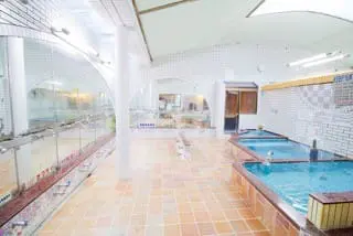 【京都】樓上就是刺青店！最顛覆常識的錢湯 「サウナの梅湯」