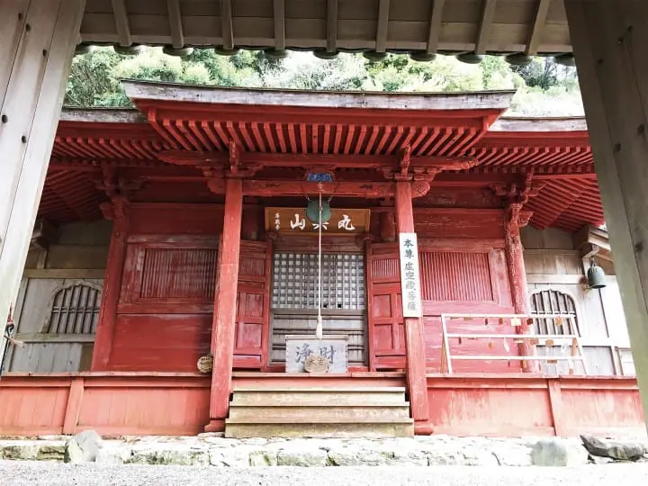 【三重 鳥羽】 隱藏在山裡的古老建築—庫藏寺