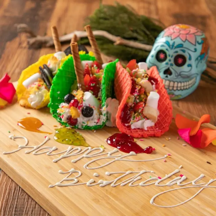 ทาโก้ขนมหวานสีแสบ ร้านอาหารเม็กซิกัน AWESOME! คาวาซากิ (Kawasaki)