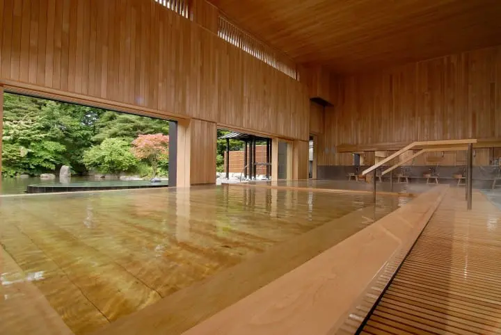 青森の青森屋で祭りの文化を楽しもう！東北へ1泊2日の旅