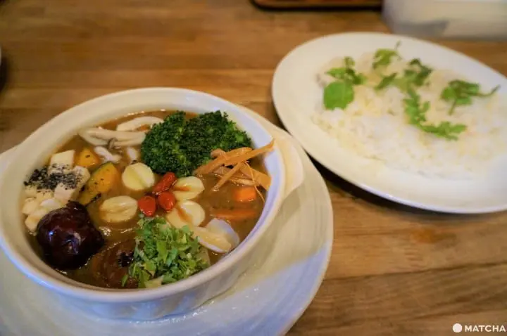 谷中銀座的藥膳咖哩屋じねんじょ（JiNenJo）