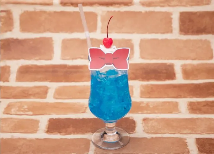 江戶川柯南的蝴蝶結變聲器奶油蘇打飲