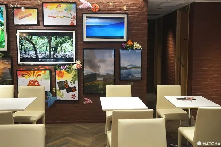 The KitKat Chocolatory Ginza - Handmade Chocolate And Sweets