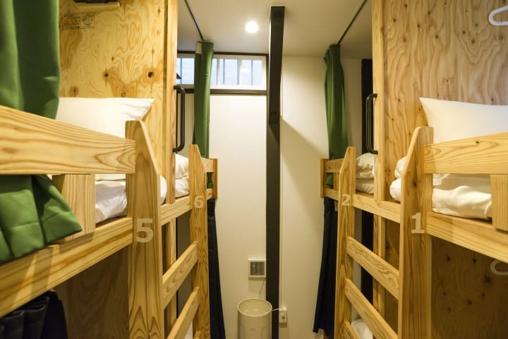 Hostel YUIGAHAMA + SOBA BAR