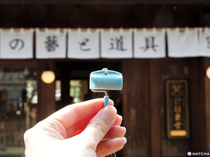 日東堂 可吸附指紋油脂的手機螢幕清潔迷你滾輪