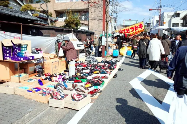一生必访一次的名古屋觉王山21日缘日市集