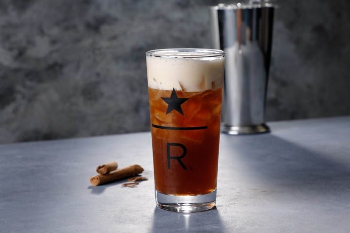 เมนูแปลกใหม่ Starbucks ญี่ปุ่น! เมื่อน้ำอัดลมมาเจอกับกาแฟเย็น!