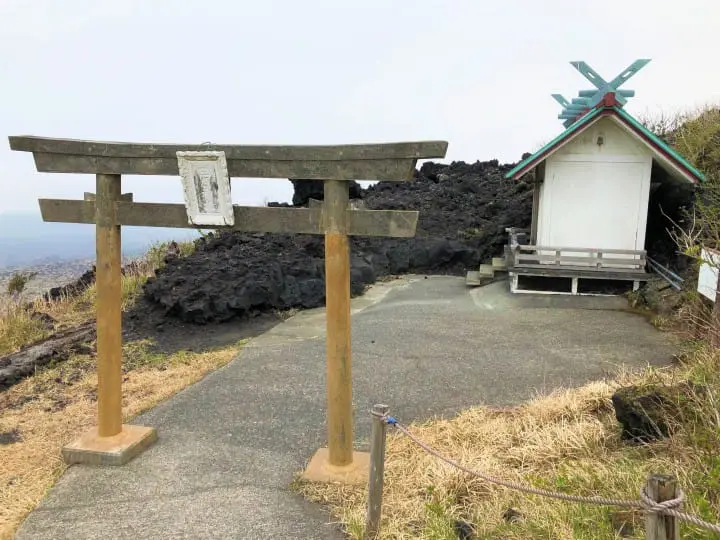 Japan, Off The Beaten Path (3) - Izu Oshima: Volcanoes And Cherry Blossoms