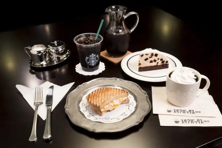 日本STARBUCKS吃茶店