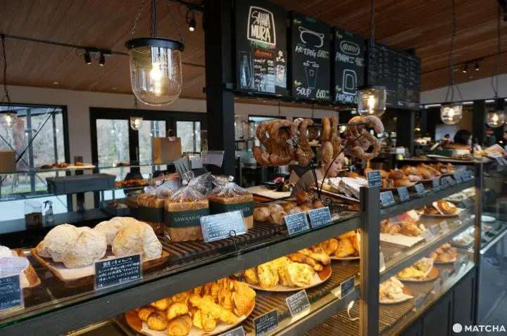 『舊輕井澤』沒來過這家麵包店別說你來過輕井澤！人氣麵包旗艦店—SAWAMURA（沢村）