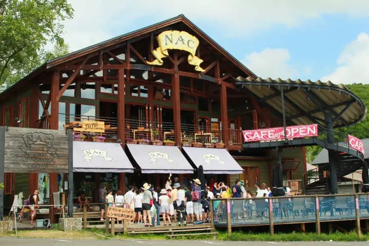 ニセコ観光ガイド〜人気のスキーリゾートから観光地・アクセスまで〜