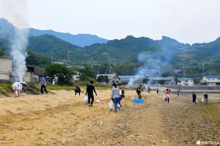 Kagawa Diary - The Guardians of Chichibugahama, the Most Beautiful Sunset Spot in Japan