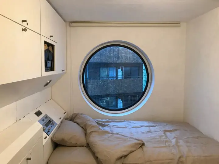 新桥中银胶囊塔