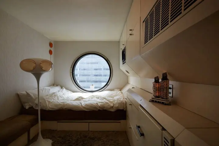 东京新桥中银胶囊塔