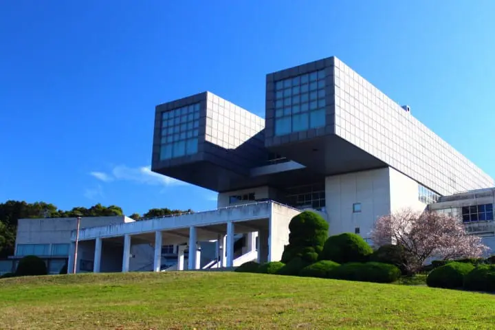 福岡小倉北九州市立美術館