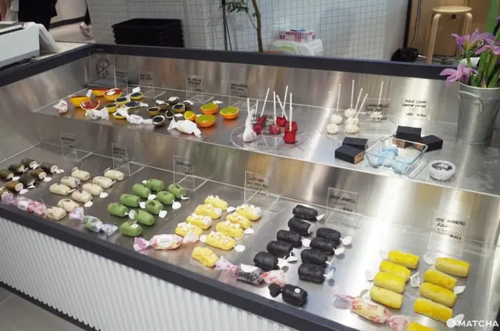 LUSH 新宿旗艦店