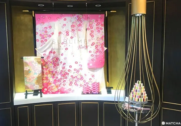 The KitKat Chocolatory Ginza - Handmade Chocolate And Sweets