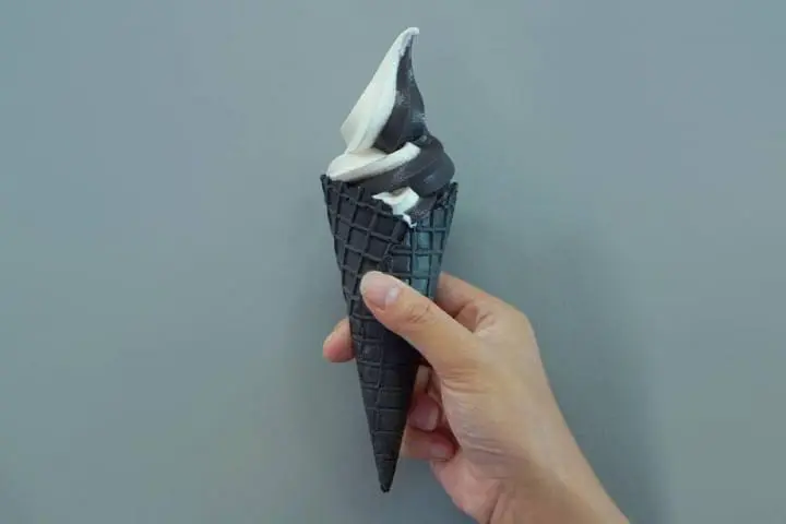 Coisof's Black Soft Serve Ice Cream Is Back At re:Dine Ginza