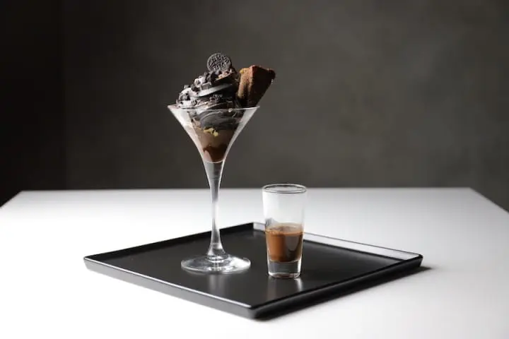 Coisof's Black Soft Serve Ice Cream Is Back At re:Dine Ginza
